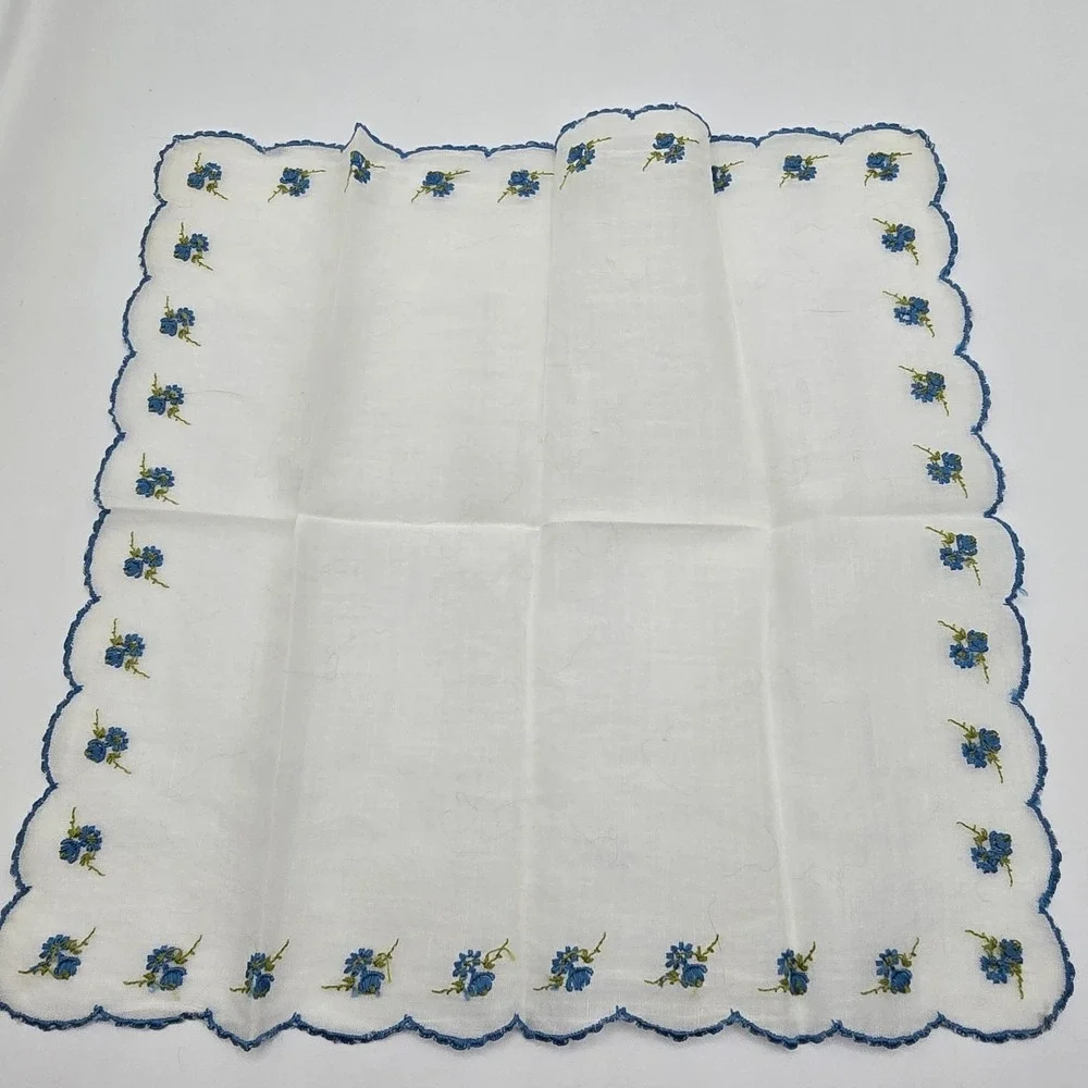 Vintage FLOWERS Ladies‎ Handkerchief Hanky Floral Blue White